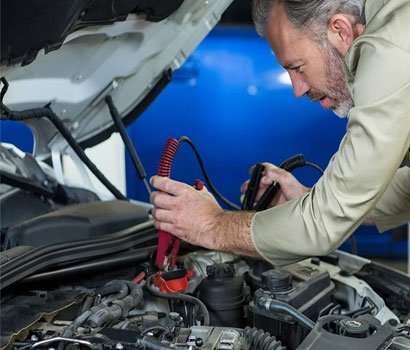 Dead Car Battery? Here’s How a 24 Hour Jump Start Service Can Help