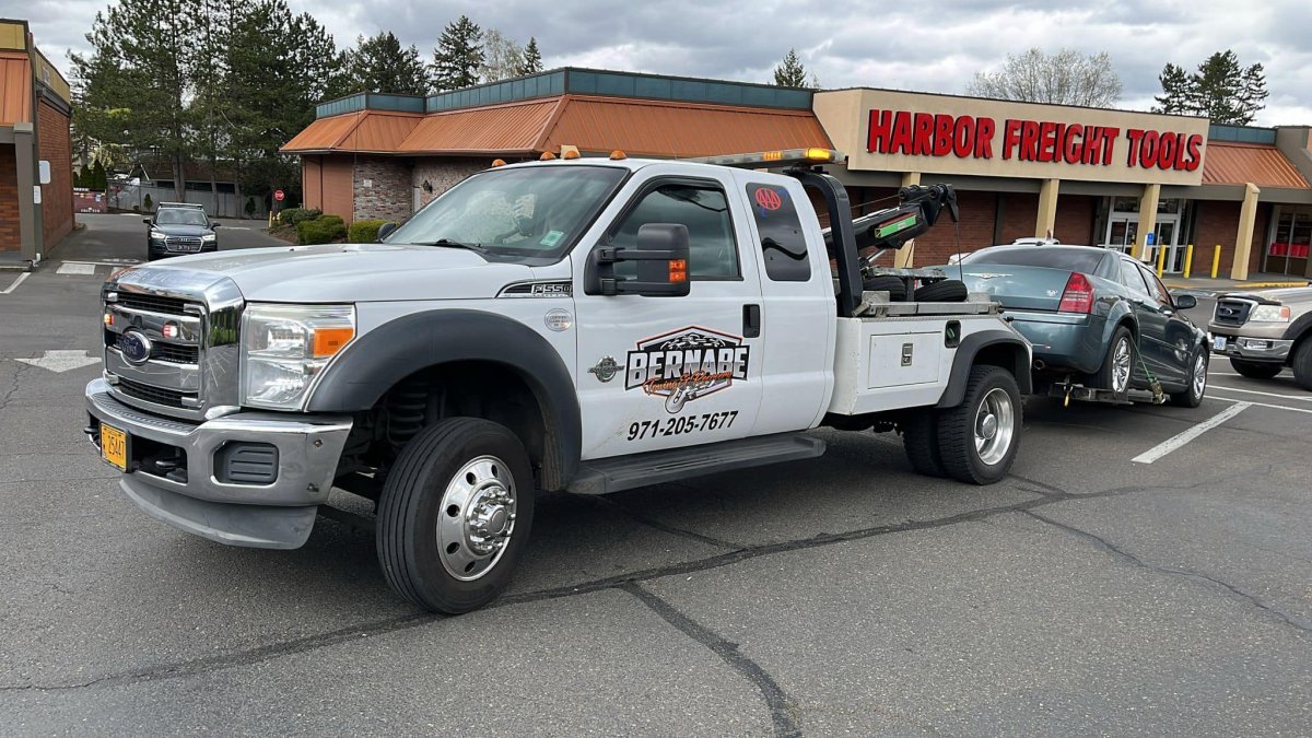 Fast Tow Truck Services: Understanding Rapid Response in Emergency Towing